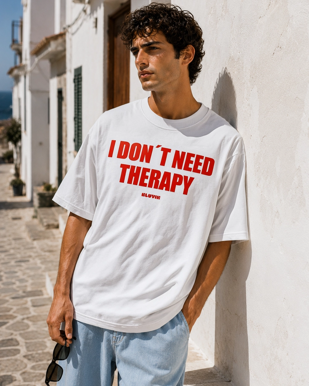 camiseta i dont need therapy blanca oversize