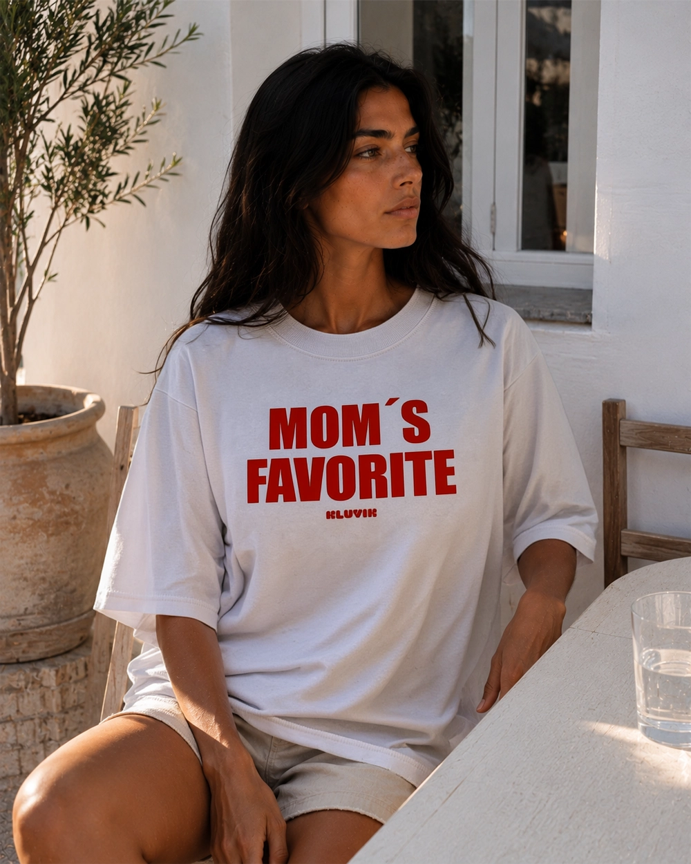 camiseta moms favorite oversize blanca