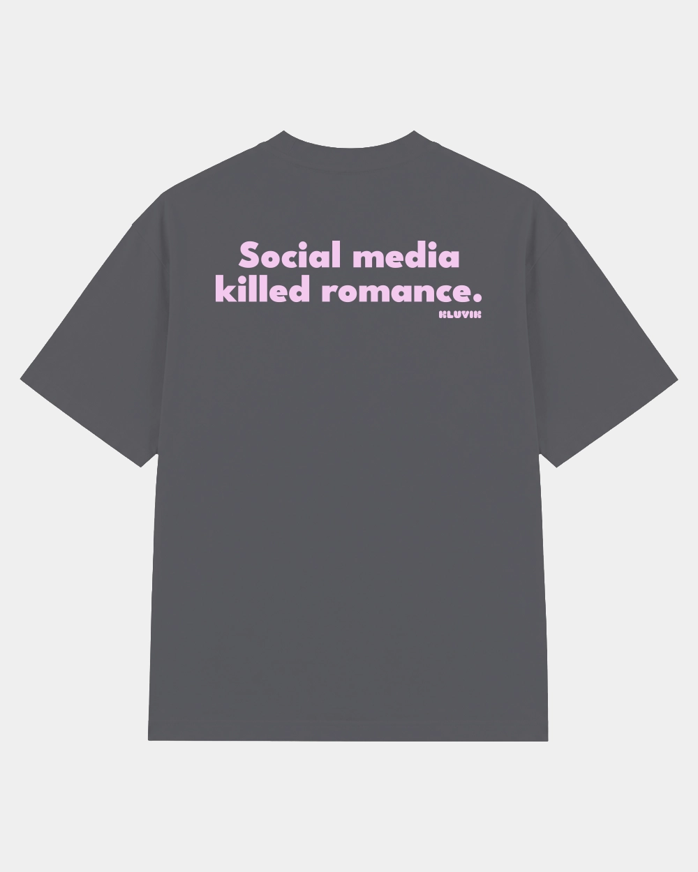 Camiseta Social Media Killed Romance Oversize Ébano