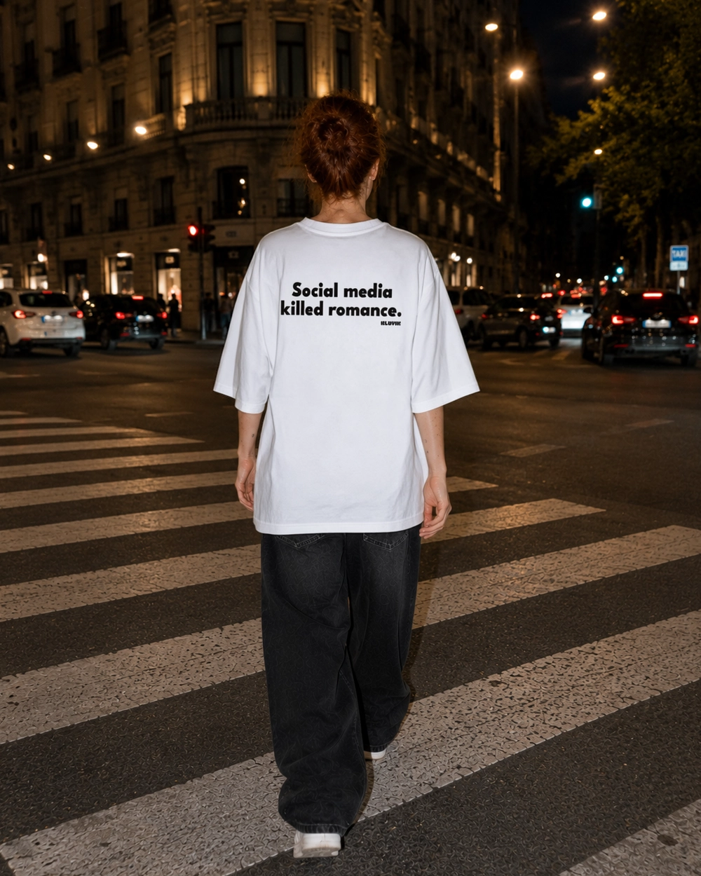 camiseta social media killed romance oversize blanca